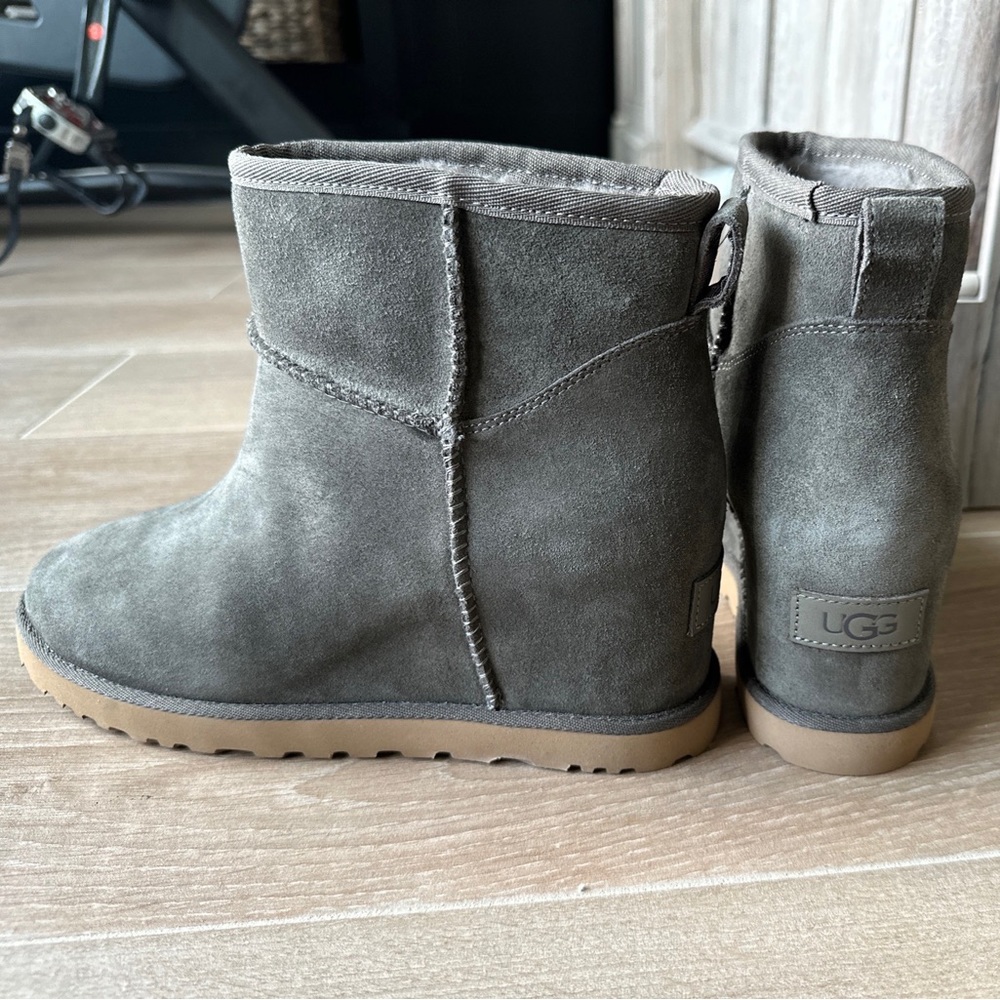 UGG Women’s Classic Femme Mini Boot